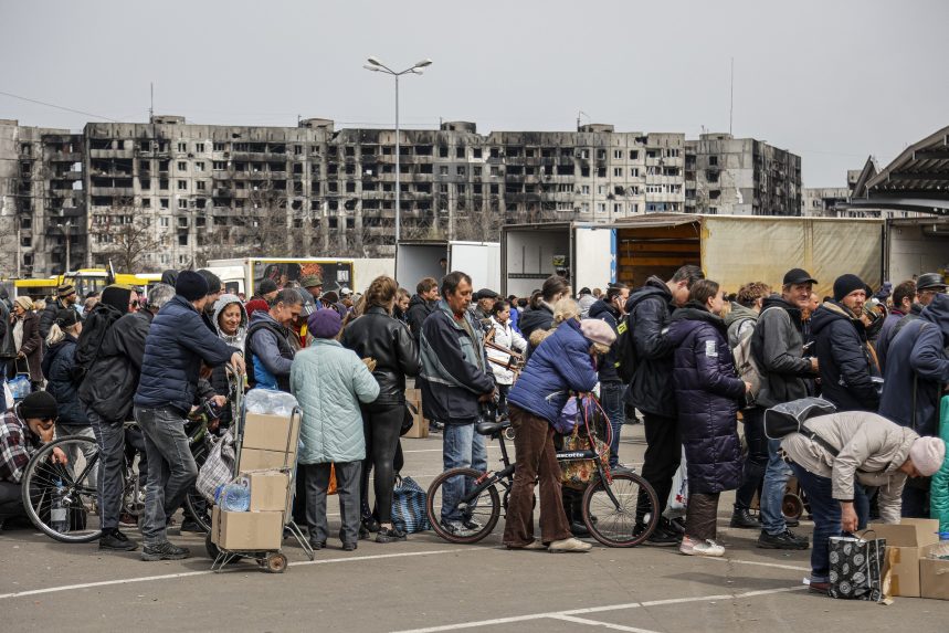 Az ENSZ és a Vöröskereszt kész biztosítani a civilek evakuálását Mariupolból