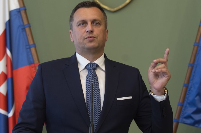 Andrej Danko szerint vitát kellene nyitni Szlovákia uniós kilépéséről
