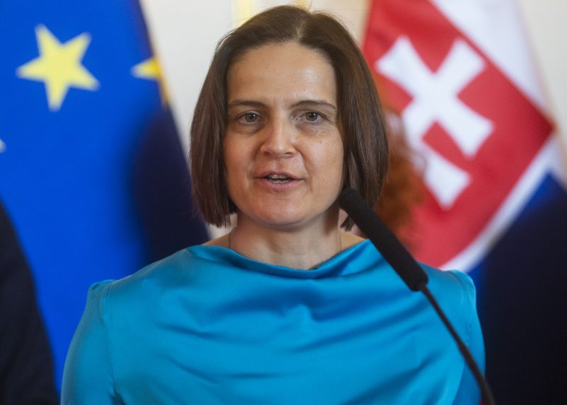 Mária Kolíková ízléstelennek tartja, hogy a kormány Kotlebáéknél keres támogatást