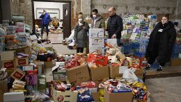 Ideiglenes vám- és áfamentességet tett lehetővé az Európai Bizottság az Ukrajnába érkező segélyekre