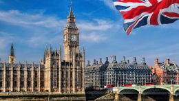Helyhatósági és helyi parlamenti választások is voltak csütörtökön az Egyesült Királyságban