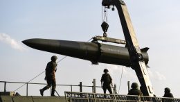 Nukleáris töltet hordozására alkalmas rakéták indítását gyakorolták az orosz katonák