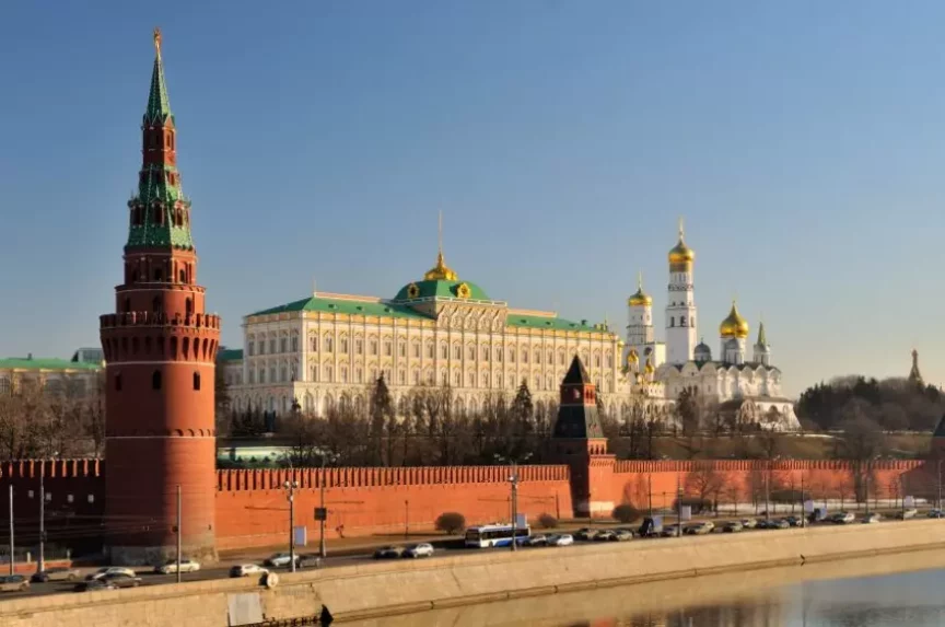 Ukrajna tagadja, hogy dróntámadást hajtott volna végre a moszkvai Nagy Kreml-palota ellen