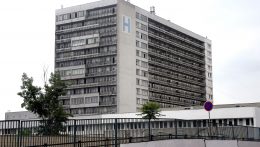 Decemberben már nem rendel be tervezett műtétre váró betegeket a Pozsonyi Egyetemi Kórház