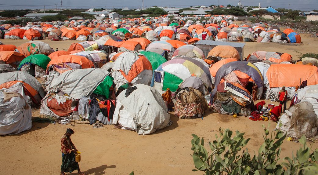 A tartós aszály miatta több mint 800 ezren menekültek el a szomáliai falvakból