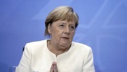 Angela Merkel idén először szólalt fel nyilvánosan Oroszország ukrajnai inváziójával kapcsolatban