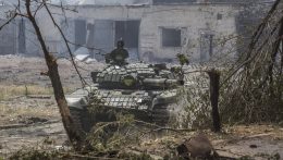 A háború aktív szakaszának vége nem jelenti azt, hogy az ukrán hadsereg elhagyja a lövészárkokat