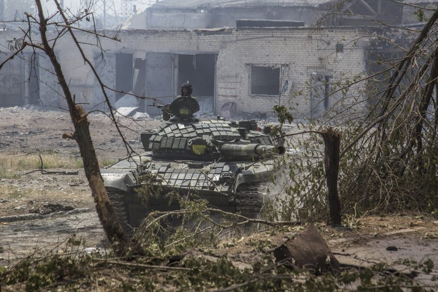 A háború aktív szakaszának vége nem jelenti azt, hogy az ukrán hadsereg elhagyja a lövészárkokat
