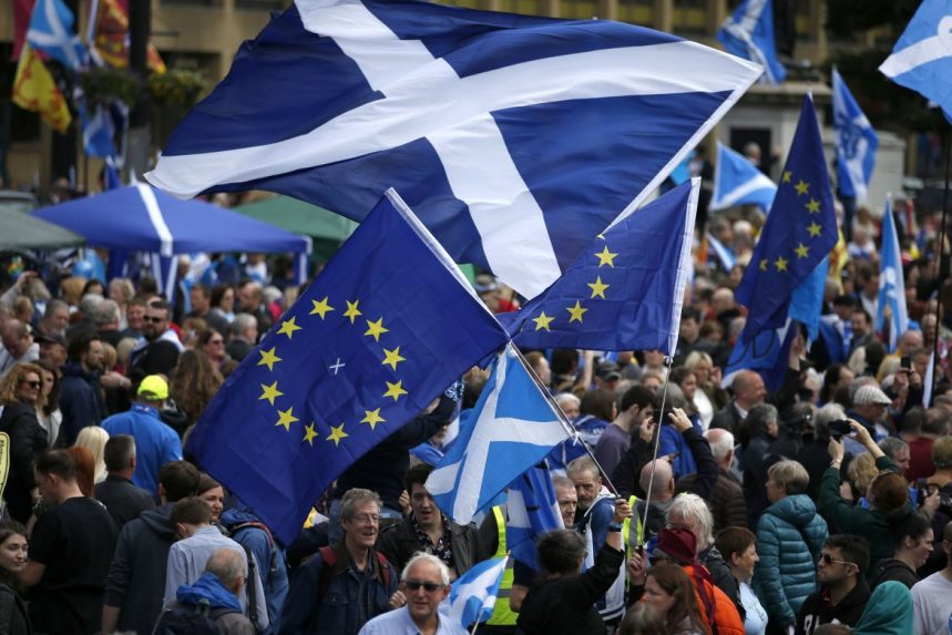 Új népszavazás kiírására készül a skót miniszterelnök