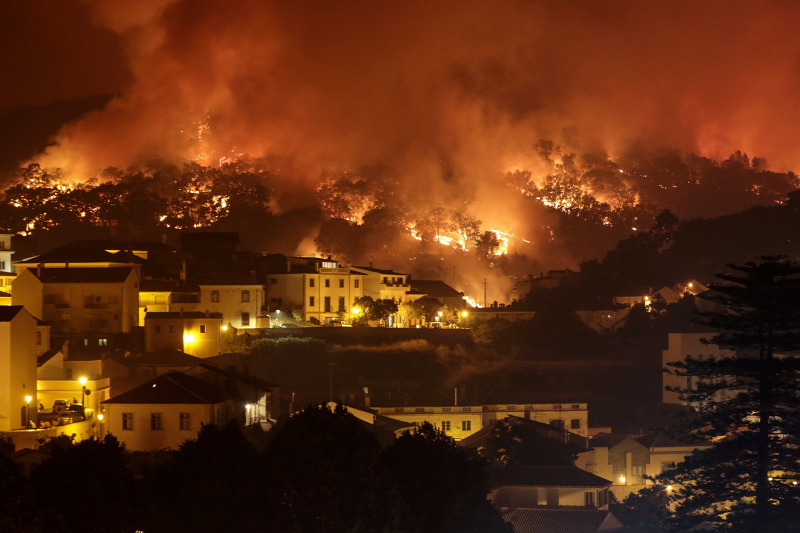 Tovább pusztítanak az erdőtüzek Portugáliában
