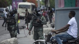 Emberéleteket követelő tiltakozások Haitin