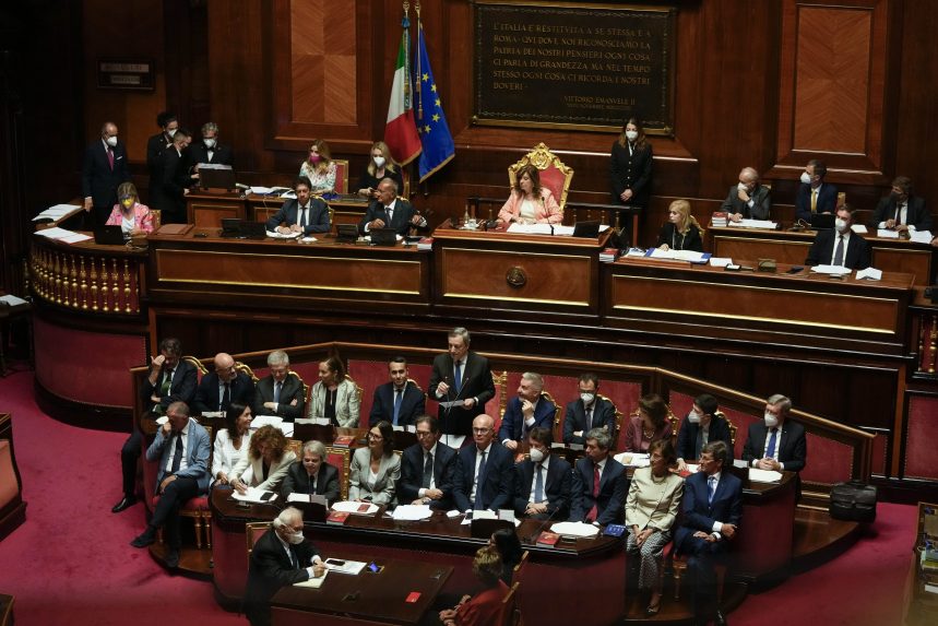 Bizalmi szavazással döntenek az olasz kormány sorsáról