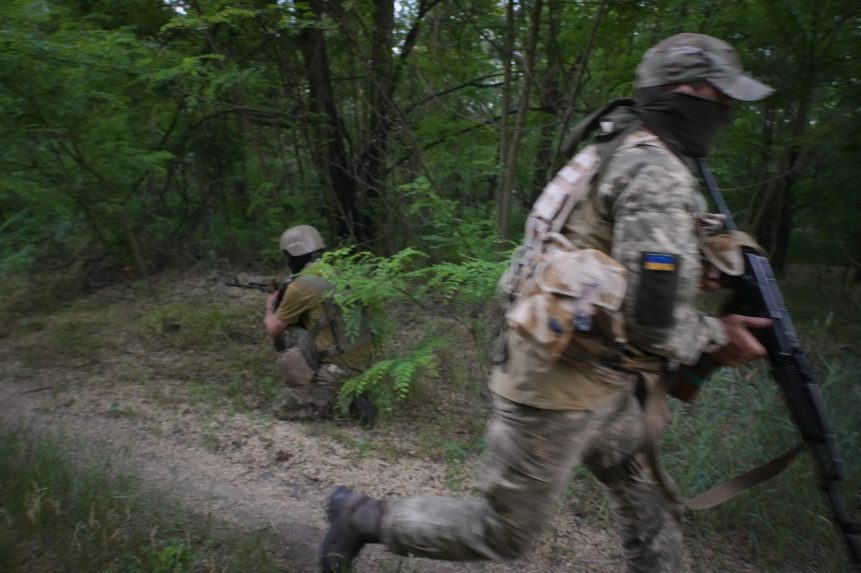 Herszonnál az ukrán fegyveres erők áttörték az oroszok első védelmi vonalát