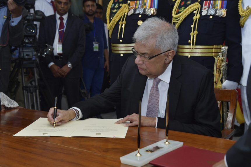 Régi-új miniszterelnök Srí Lanka élén