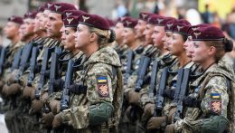 Körülbelül 1000 nő csatlakozott a harcoló ukrán csapatokhoz
