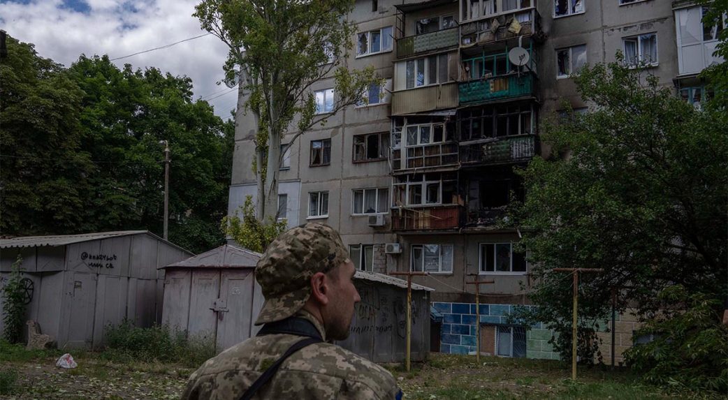 Interjú Elek Krisztián dokumentarista fotográfussal az ukrán hatóságok által kiürítés alatt álló Kramatorszkból