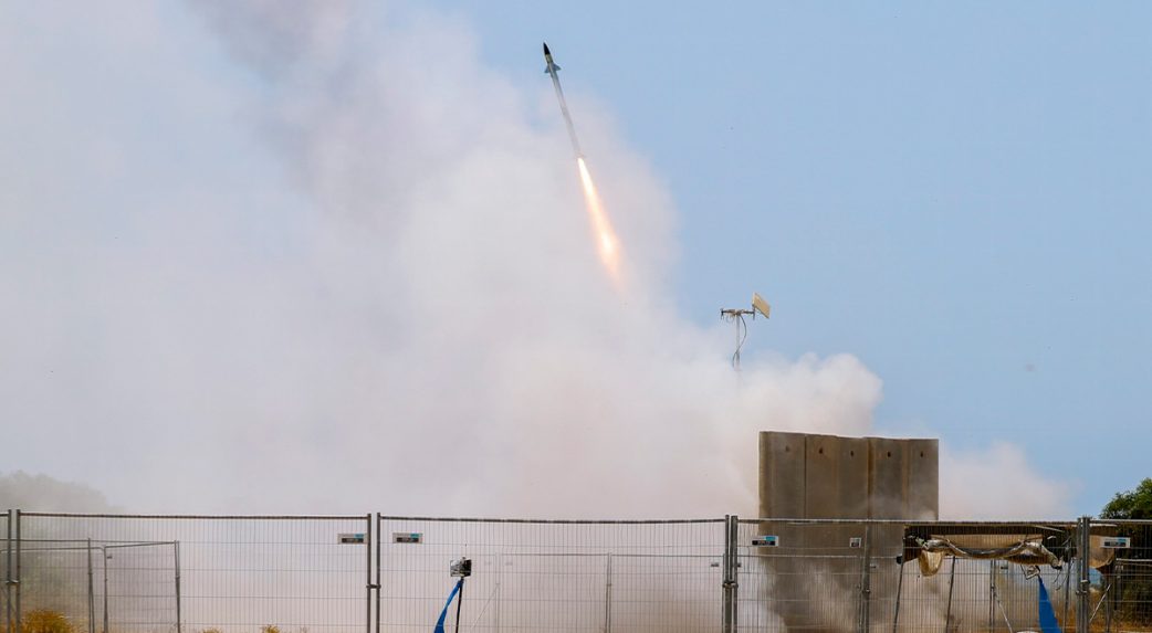 Több mint 160 rakétát lőttek Gázából Izrael felé
