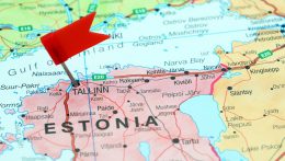 Az orosz állampolgárok EU-ba való beutazási tilalmát sürgeti Észtország