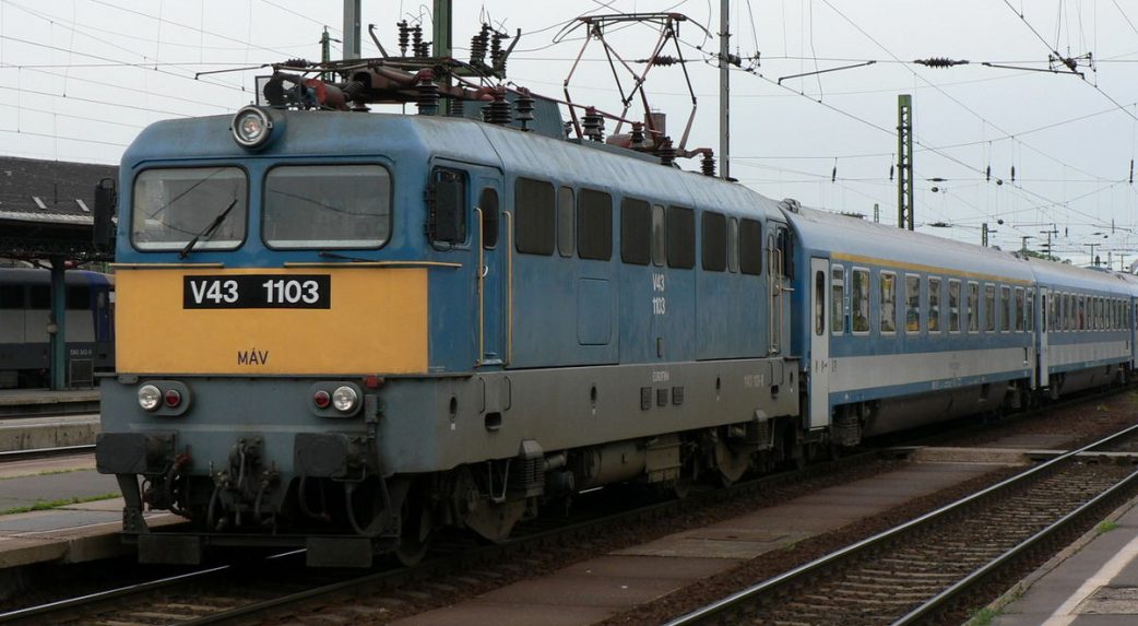 Sztrájkra készülnek a magyarországi mozdonyvezetők