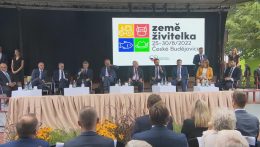 Cseh kormányfő: nem reális, hogy Csehország önellátó legyen élelmiszerekből