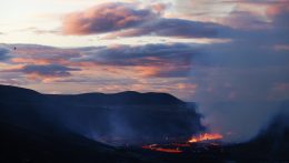 Vulkánkitörés az izlandi főváros közelében