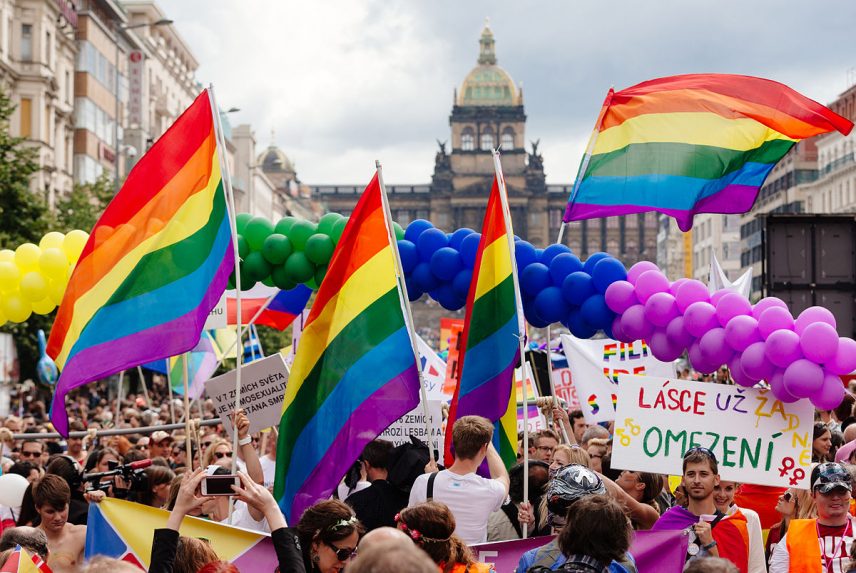 Tízezrek vettek részt a prágai Pride-on
