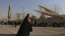 Atomfegyver előállításához szükséges szinthez közeli értékre  emelkedtek az iráni uránkészletek