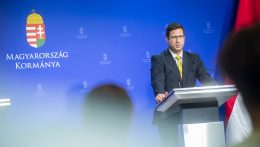 Miniszterelnökséget vezető miniszter : Nem akarjuk, hogy Szlovákia csődbe menjen