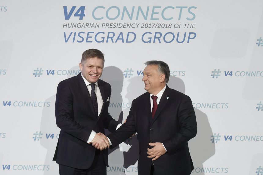 Fico Orbán mellett foglal állást, az Európai Bizottság döntését bírálja