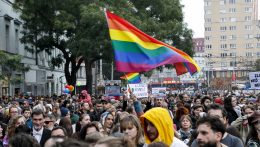 16 000 ember a gyűlölet ellen és a szolidaritás mellett Pozsonyban