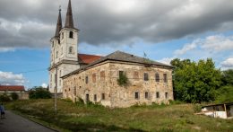 Elkezdődött az ipolysági premontrei kolostor teljes körű felújítása