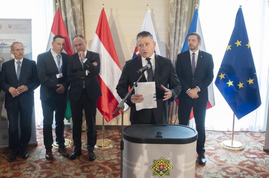 A schengeni övezet védelméről tárgyaltak a környező országok miniszterei Pozsonyban