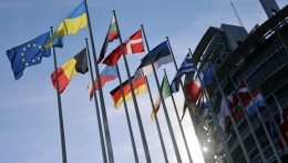 Dagad az EU-s korrupciós botrány
