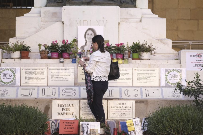 Fejenként 40 év börtönbüntetéssel sújtották a Daphne Caruana Galizia máltai oknyomozó újságírónő meggyilkolásával vádolt két testvért