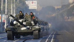 Fehéroroszországba megérkeztek az új közös katonai egység első orosz katonái