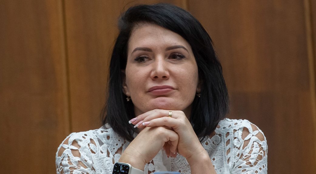 Leváltotta a parlament Jana Bittó Cigánikovát az egészségügyi bizottság éléről