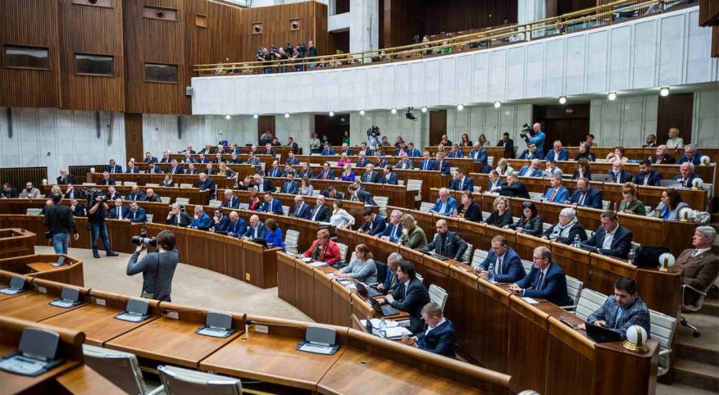 Renkívüli parlamenti ülést hívott össze Boris Kollár
