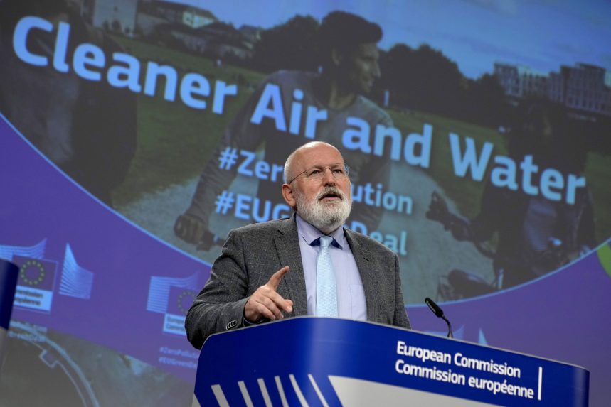 Komolyabban tervezi venni a károsanyag-kibocsátás csökkentésére vonatkozó célkitűzéseket az Európai Unió
