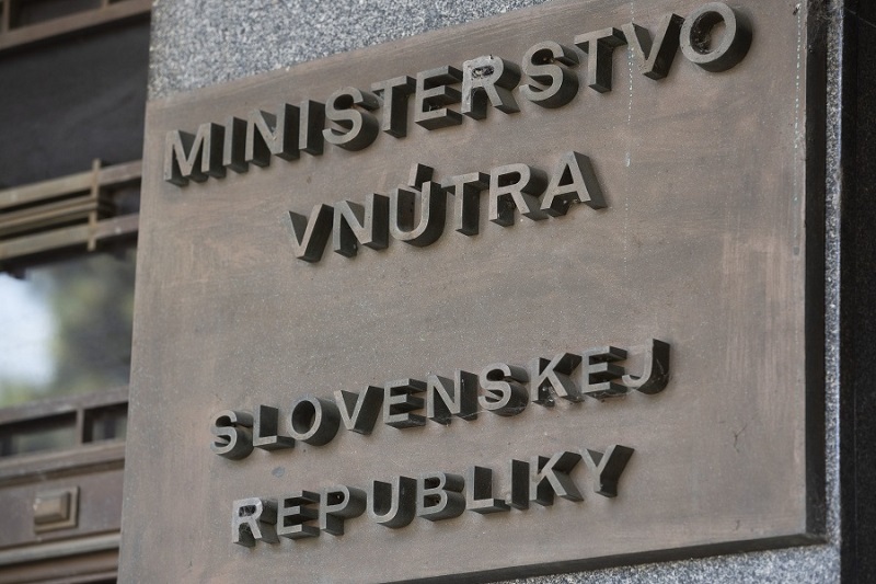 Álhírre (hoax) figyelmeztet a rendőrség, nem készülnek mozgósításra Szlovákiában