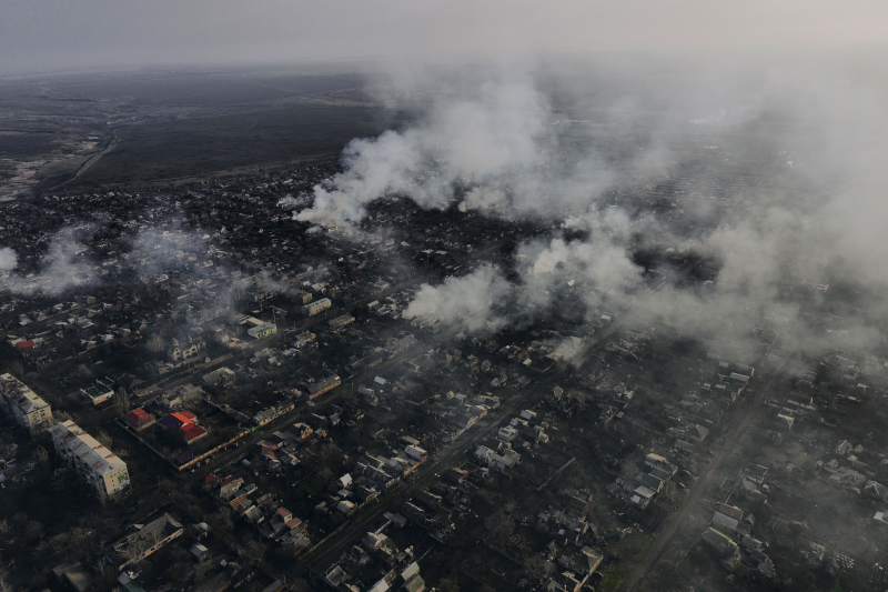 Heves harcok folynak a kelet-ukrajnai Bahmut városában