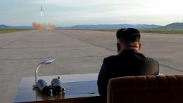 Észak-Korea beleírta az alkotmányába az atomprogramját