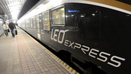 December 10-től a Leo Express szállítja az utasokat a Pozsony-Komárom vonalon
