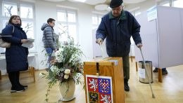 Csehországban megkezdődött az elnökválasztás második napja