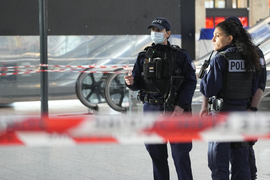 Házilag készített fegyverrel támadt a párizsi merénylő