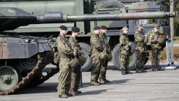Újabb hatvan tankot kapnak az ukránok a lengyelektől