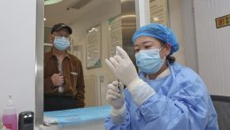 Ingyen adna koronavírus elleni vakcinákat Kínának az Európai Unió
