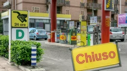 Bezártak az olasz benzinkutak
