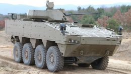 Az első 8×8-as páncélozott jármű, 3D radarok és a fennmaradó Leopard harckocsik idén érkeznek