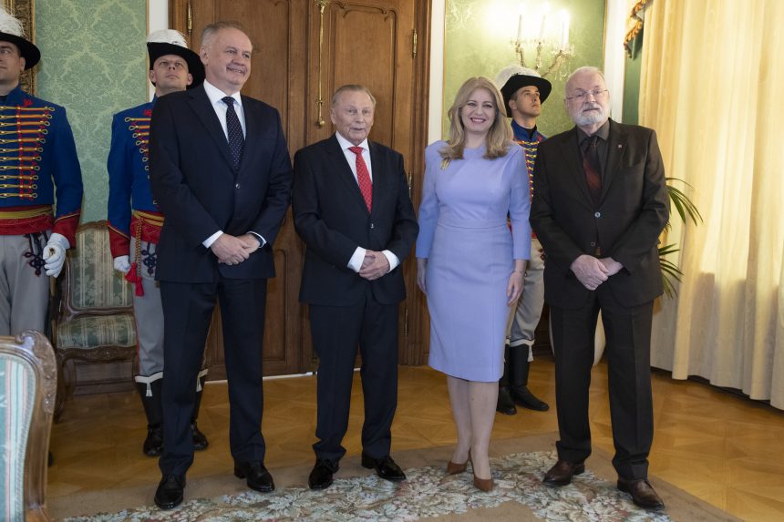 Zuzana Čaputová államfő idén is együtt ebédel a volt köztársasági elnökökkel