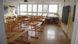 Nyolc óvodát és két alapiskolát kellett bezárni Nagyszombat megyében a megbetegedések miatt